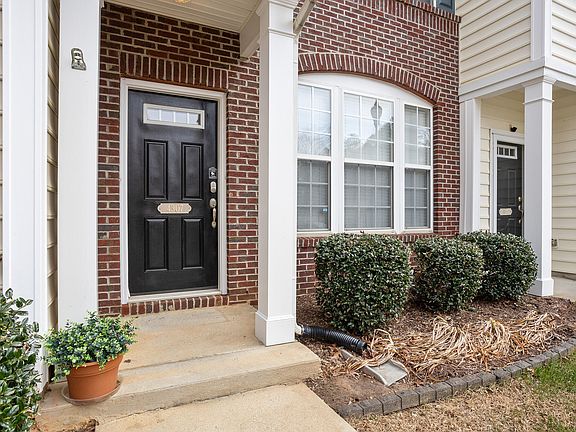 3rd image of 4307 Sugarbend Way