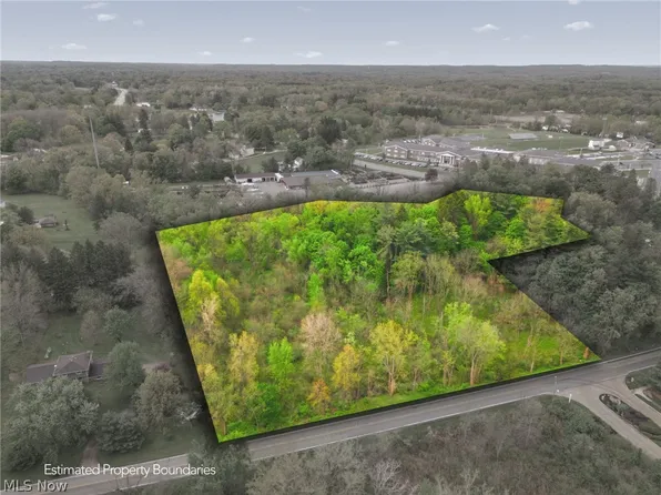 Sanitarium Rd, Akron, OH 44312