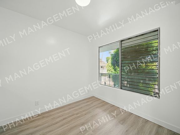 4th image of 475 S Los Robles Ave APT 13