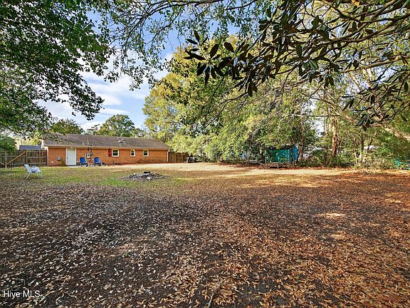 5th image of 1022 Stevenson Drive