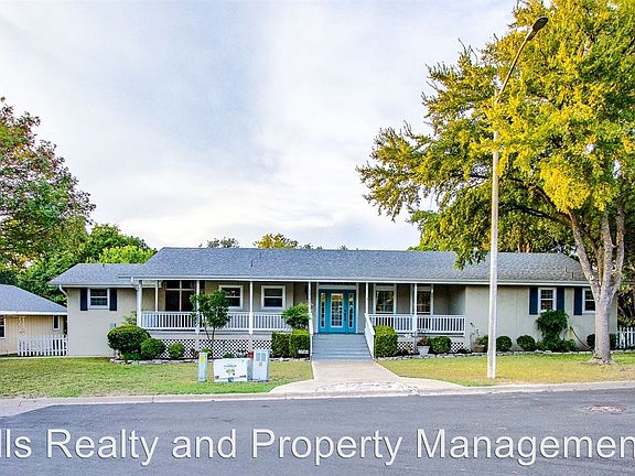 2nd image of 1708 Quinlan Creek Dr