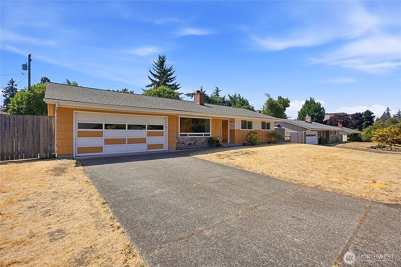 2nd image of 9305 NE 9th Street
