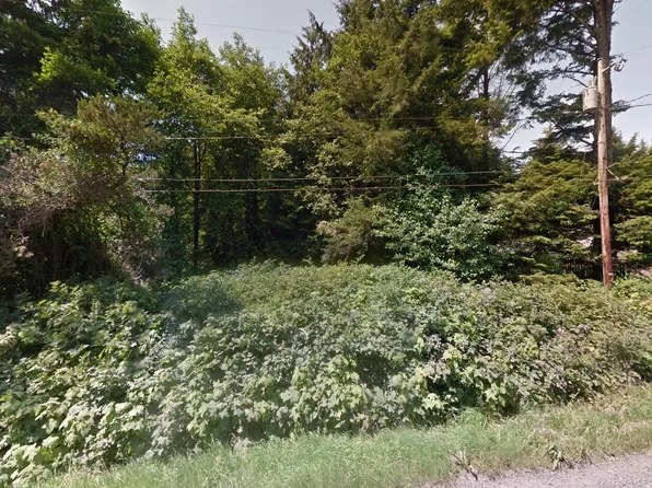 2117 SW Bard Rd, Lincoln City, OR 97367