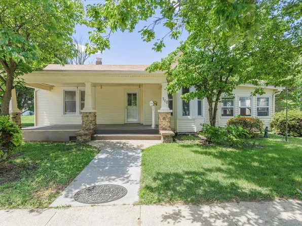 710 Bowman Ave, Salem, VA 24153