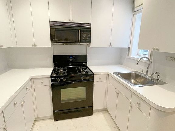 4th image of 25-19 47th St #2F
