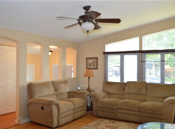 4th image of 224 Maplecrest Dr