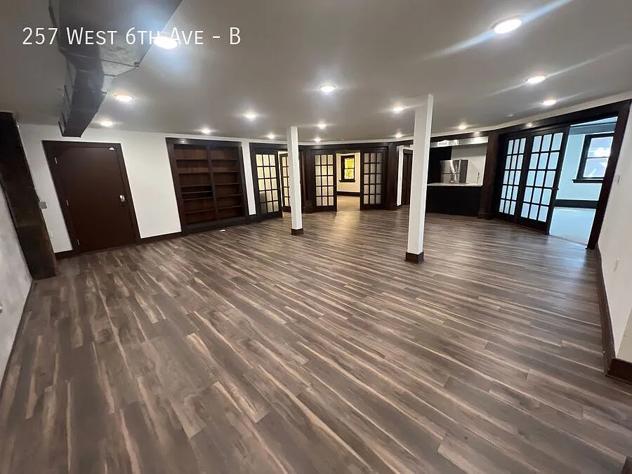 Beautiful 3 Bedroom Available in Victorian Village for Fall 2026! — Photo 3