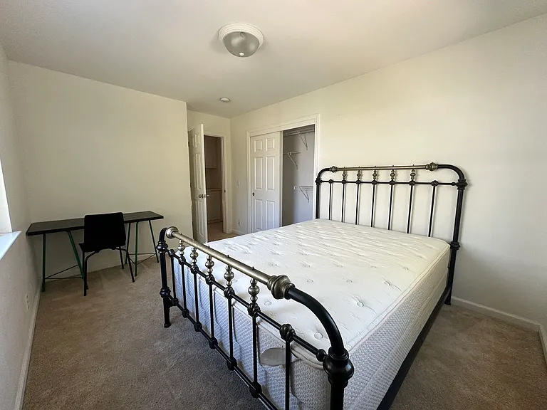 3126 Albany Cir — Photo 8