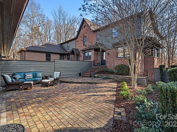 2nd image of 7417 Newmans Ln