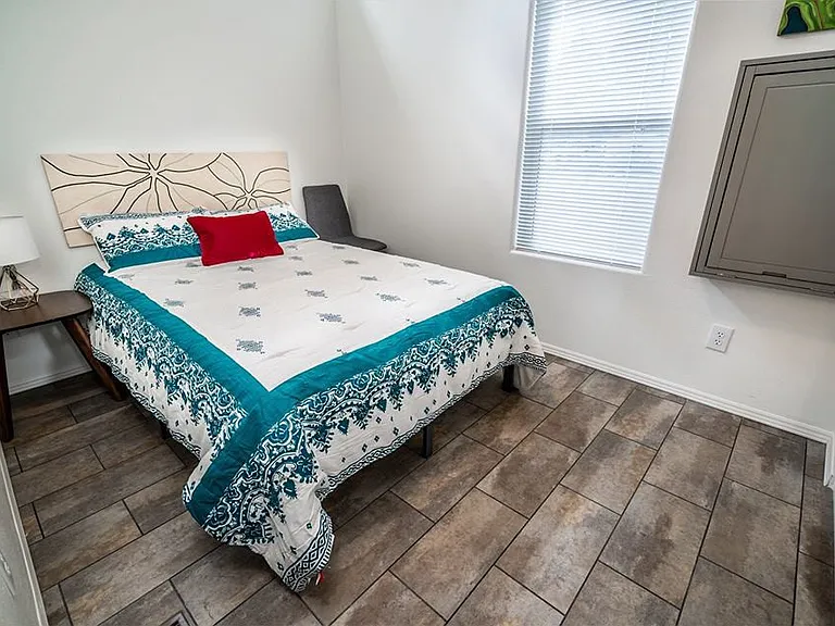 2578 Tovar Trl — Photo 5