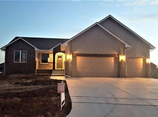 2305 E Sunset St, Goddard, KS 67052