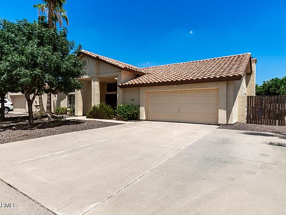 3rd image of 9025 S DATELAND Drive
