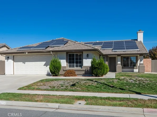 3742 Paris St, Hemet, CA 92545