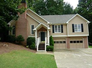 913 Fernwood Rd, Woodstock, GA 30189