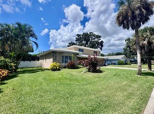 4097 40th St S, Saint Petersburg, FL 33711
