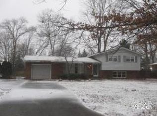 11541 Brookshire St, Temperance, MI 48182