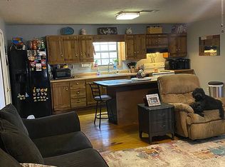 1086 Kincade Rd, Columbus, MS 39702