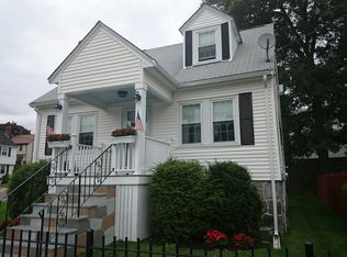 27 Libbey St, West Roxbury, MA 02132