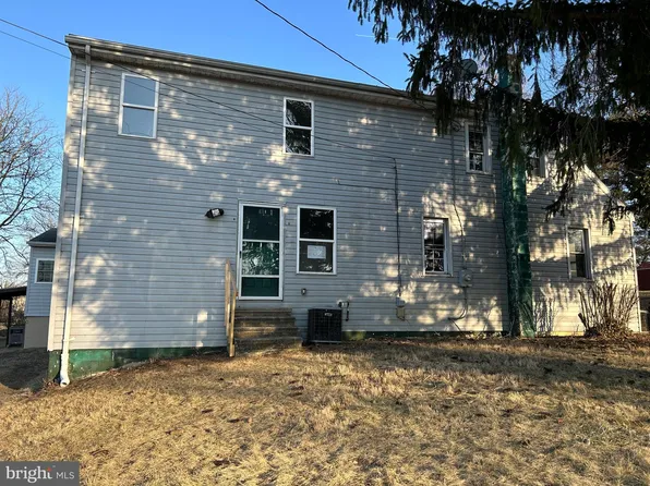 150 S Edwards Ave, Chambersburg, PA 17202