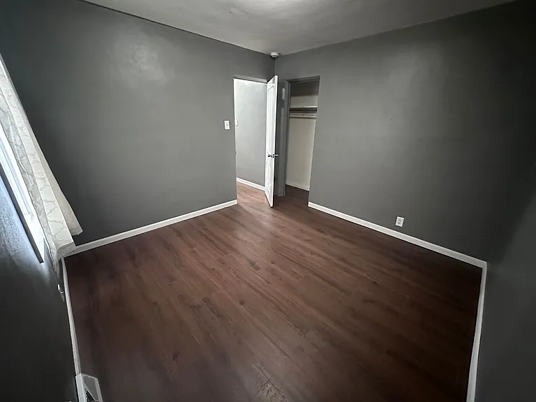 2415 Jerden Ave — Photo 14