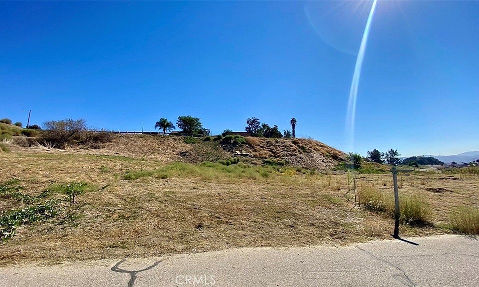 1st image of 0 Hillcrest Ave #16