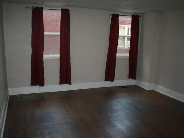 2240 Grand Ave #B — Photo 11