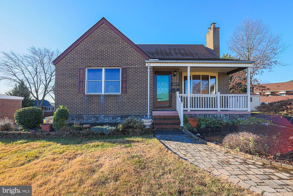 1518 Chivalry Ct, Rosedale, MD 21237