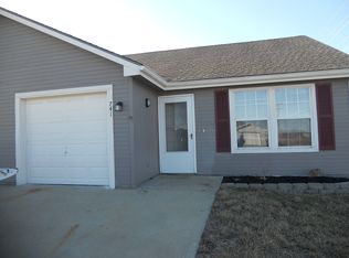 741 E Pinewood St, Gardner, KS 66030