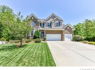 2201 Cakebread Ct, Waxhaw, NC 28173