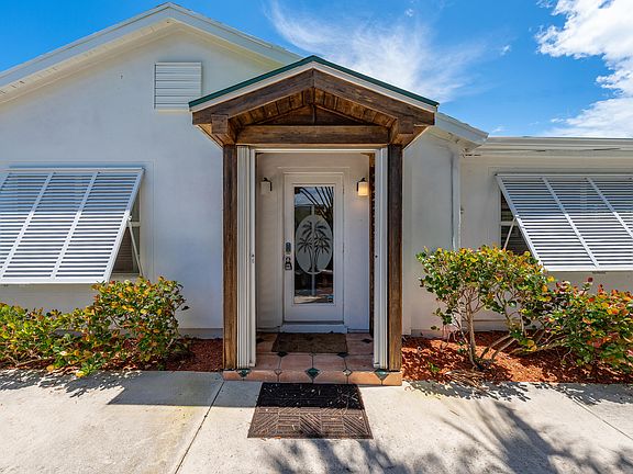 5th image of 205 N 18th Ave Avenue N
