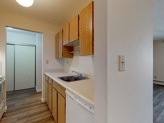 5th image of 1624 48th St NW