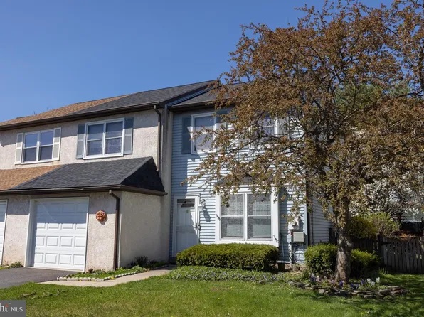 225 Cedar Dr, Quakertown, PA 18951