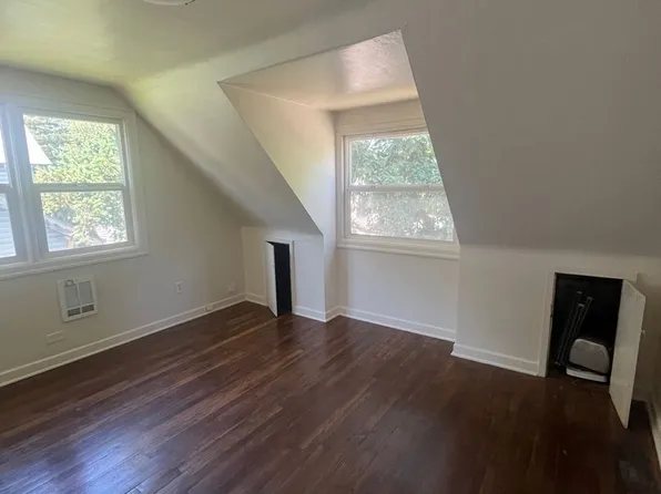 430 W 12th Ave APT 4, Eugene, OR 97401