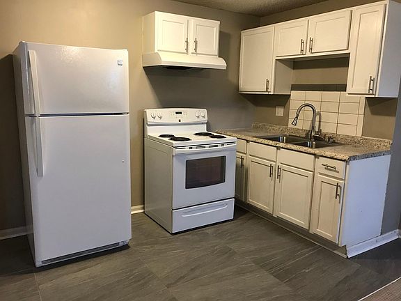2nd image of 516 E 12th Ave APT 4