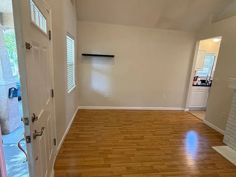 3117 Freeport Blvd — Photo 23