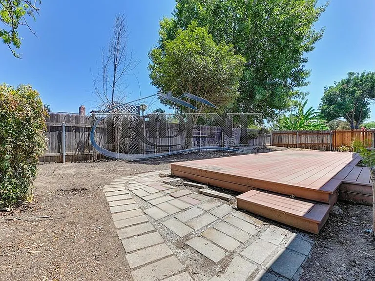 1561 Esplanade Way — Photo 21