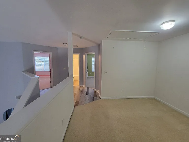 175 Stillwood Dr — Photo 23
