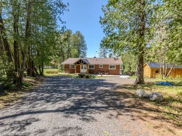 12 Cherry Ln, East Ferris, ON P0H 1K0