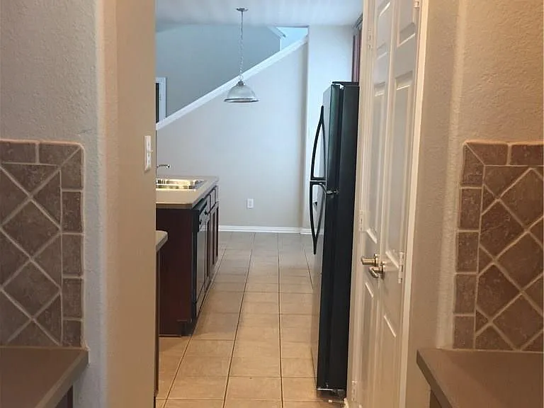 1016 Grey Fox Dr — Photo 15