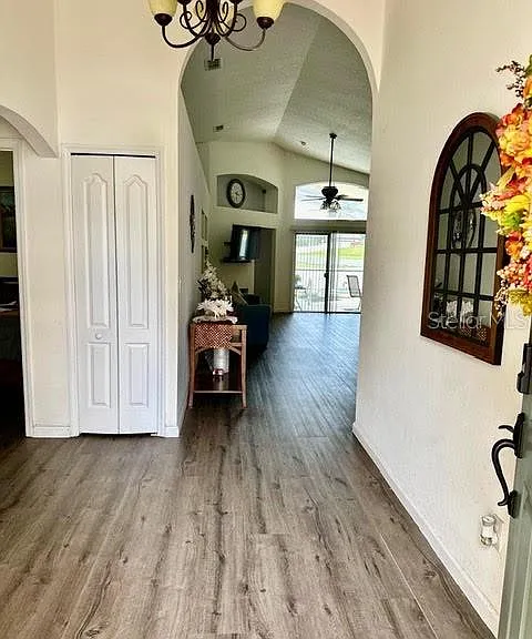 15545 Markham Dr — Photo 4