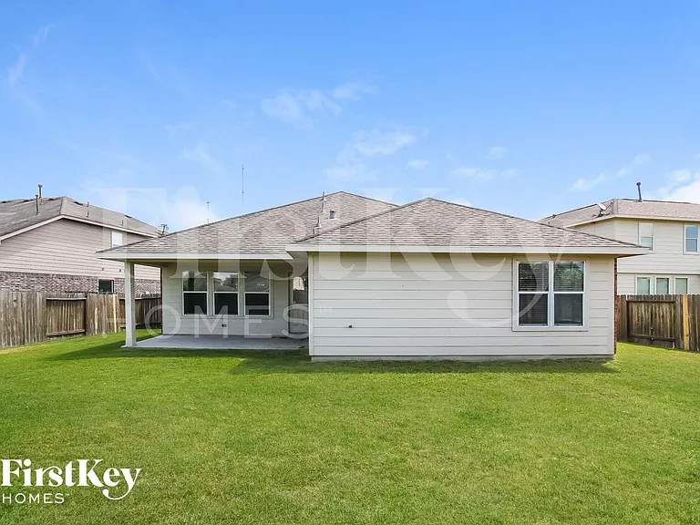3331 Aegean Dr — Photo 15