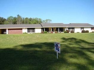 1076 Harveys Barber Shop Rd, Dubberly, LA 71024