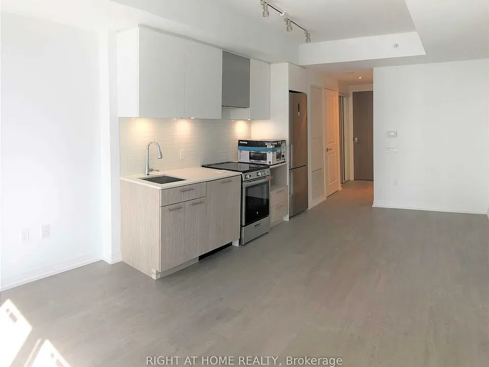 251 Jarvis St #2904