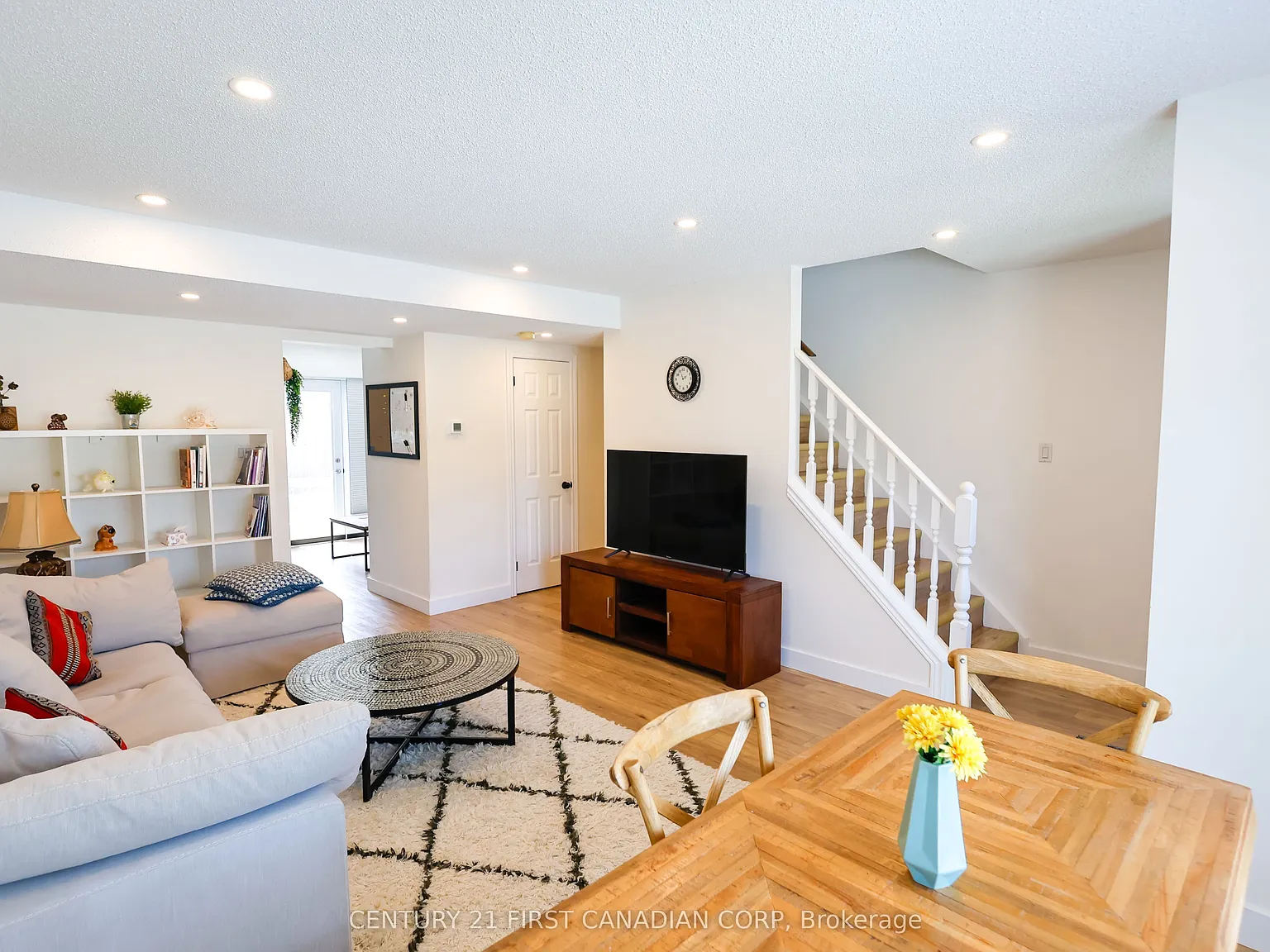 3 bed, $2,700 — Photo 4