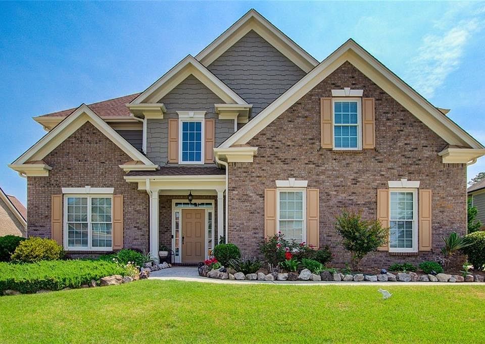 1st image of 928 Arbor Dr