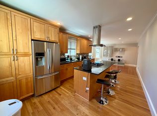 201 College Ave #1, Somerville, MA 02144