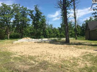 2704 Timber Ln, Hutchinson, KS 67502