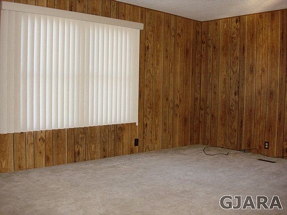 3rd image of 105 Shady Ln