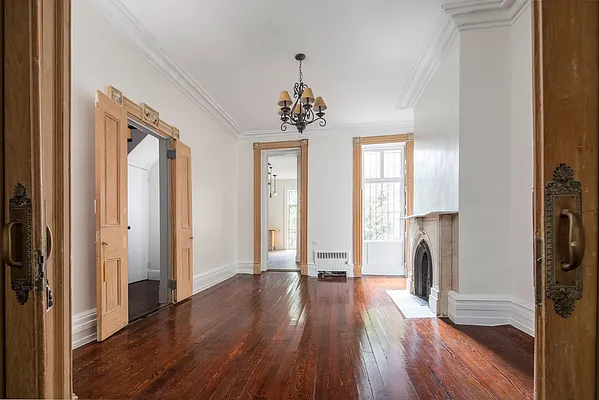 Rented by Stribling | media 24