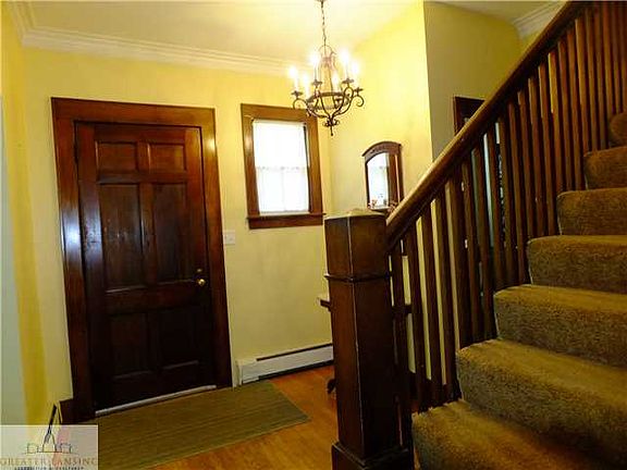 2nd image of 524 Woodland Dr